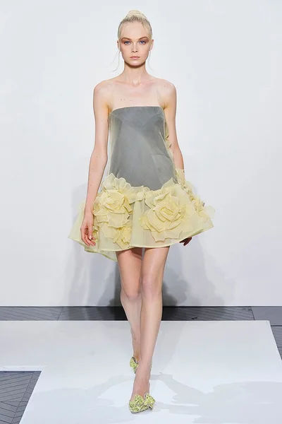 Look 35